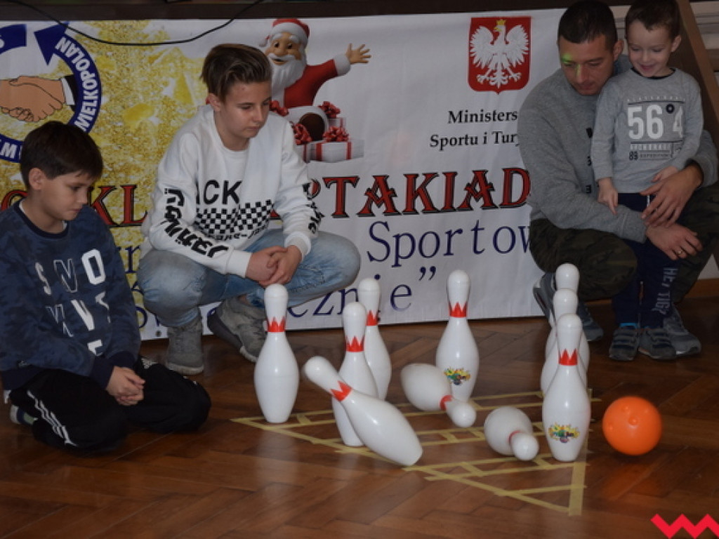 Rodzinne spotkanie przed świętami, czyli „Gwiazdka na sportowo i świątecznie” w Bieganowie