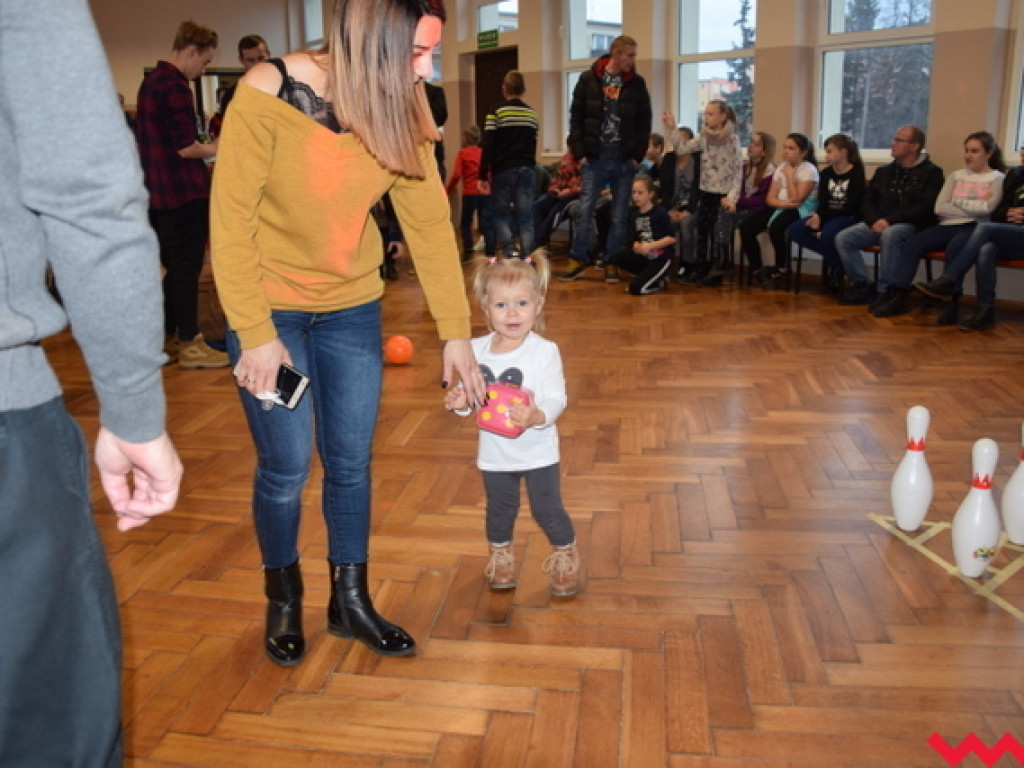 Rodzinne spotkanie przed świętami, czyli „Gwiazdka na sportowo i świątecznie” w Bieganowie