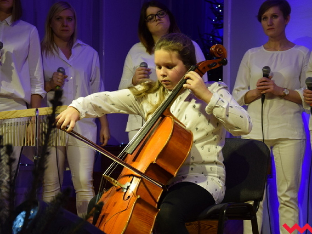 Świat radował się w Kołaczkowie. Świąteczny koncert charytatywny