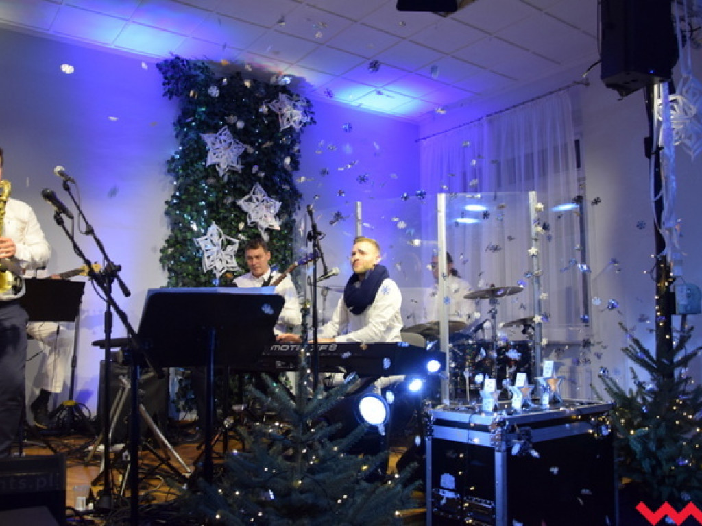 Świat radował się w Kołaczkowie. Świąteczny koncert charytatywny