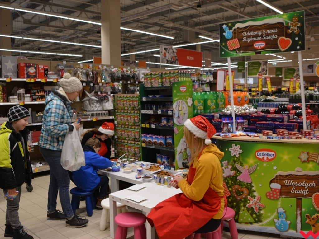 Świeczki, pierniczki, kołacze, czyli świąteczne warsztaty w Karuzeli