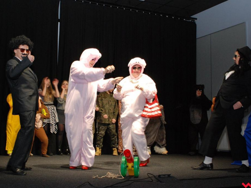 Wyszli na scenę i zrobili charytatywne show „Gramy dla Julki”