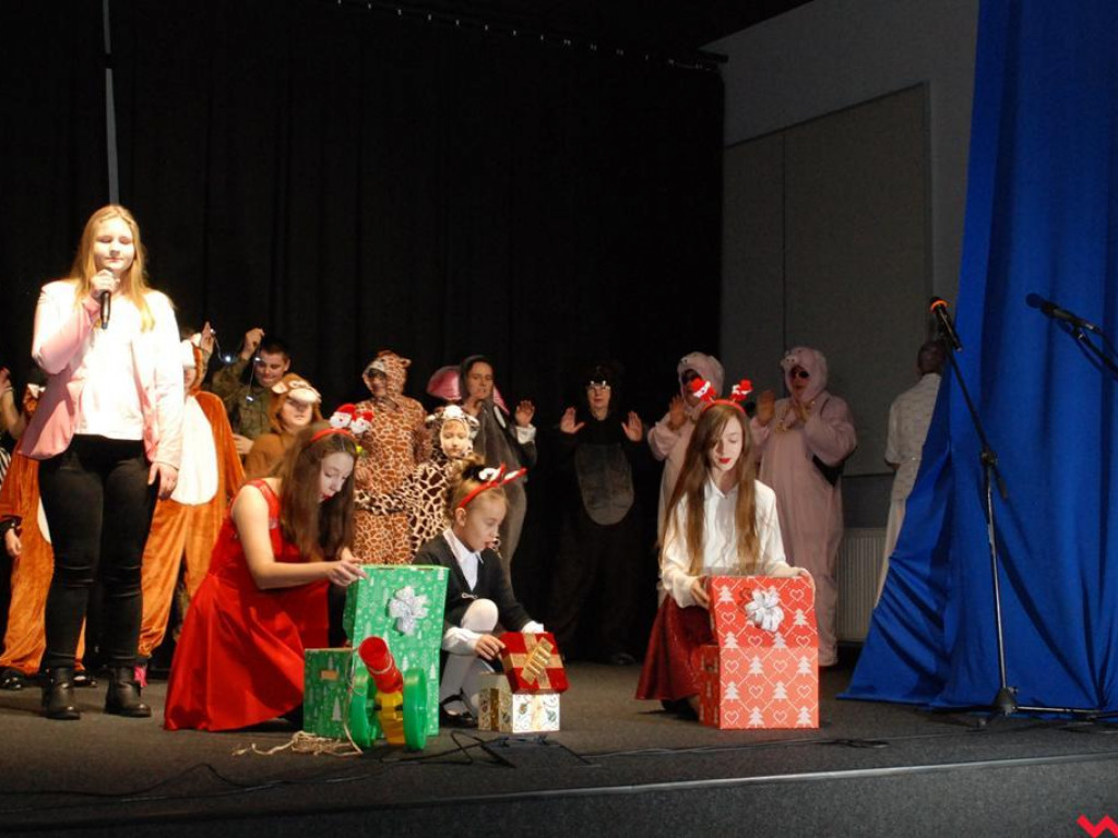 Wyszli na scenę i zrobili charytatywne show „Gramy dla Julki”