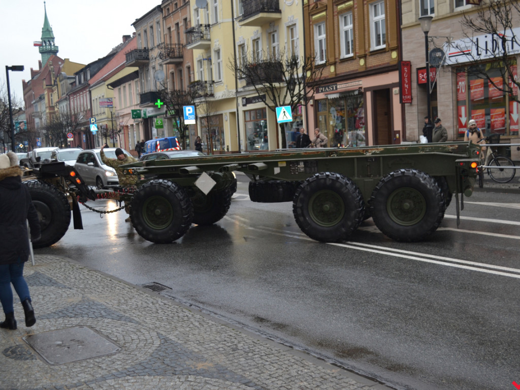 Centrum Wrześni znów zablokowane przez amerykańskie pojazdy wojskowe