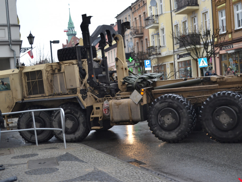 Centrum Wrześni znów zablokowane przez amerykańskie pojazdy wojskowe