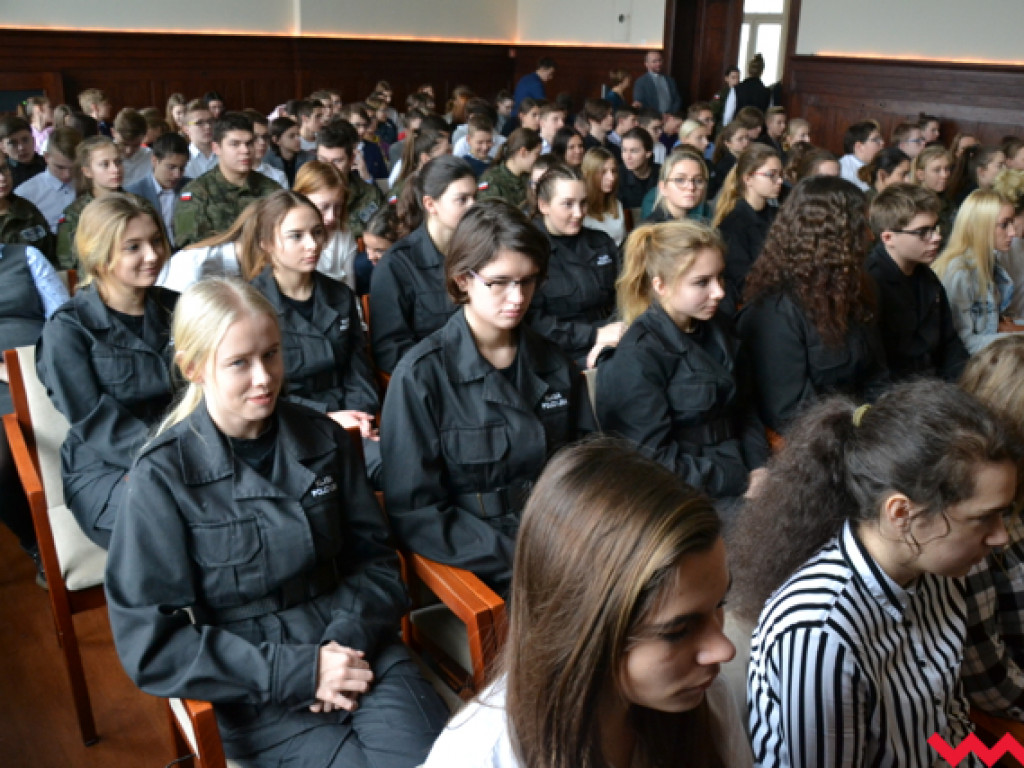 Wielka szkolna akademia na finał obchodów 100-lecia Powstania Wielkopolskiego