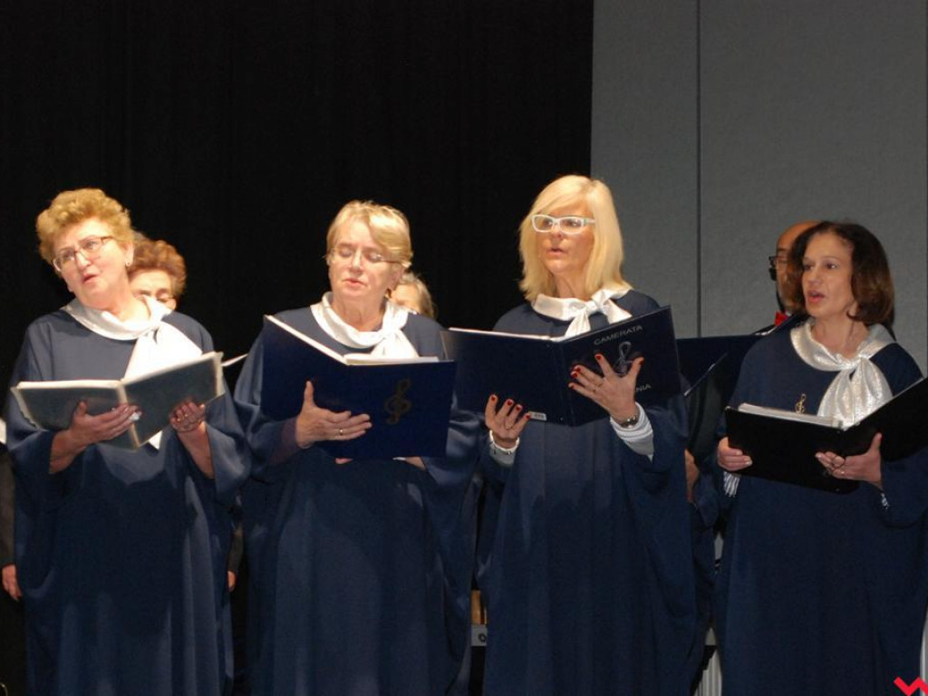 Chór Camerata w koncercie „Z kolędą i nie tylko” w Pyzdrach
