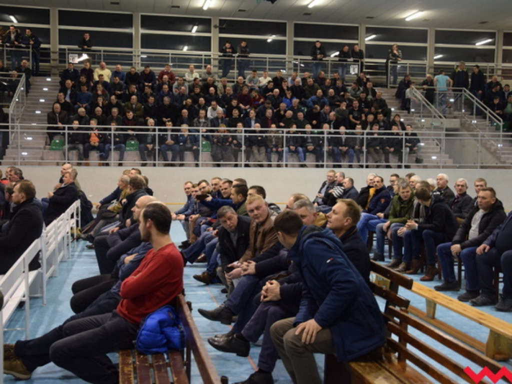 Charyzmatyczny lider AgroUnii podbija serca rolników. Rosną szeregi nowego związku