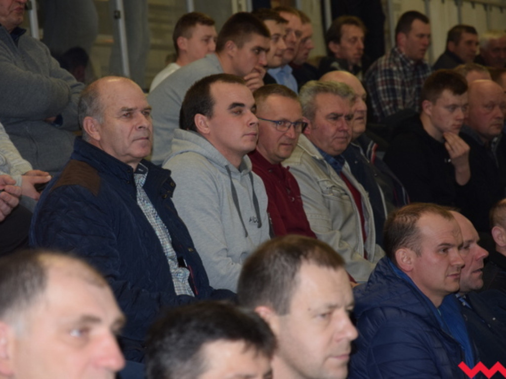 Charyzmatyczny lider AgroUnii podbija serca rolników. Rosną szeregi nowego związku