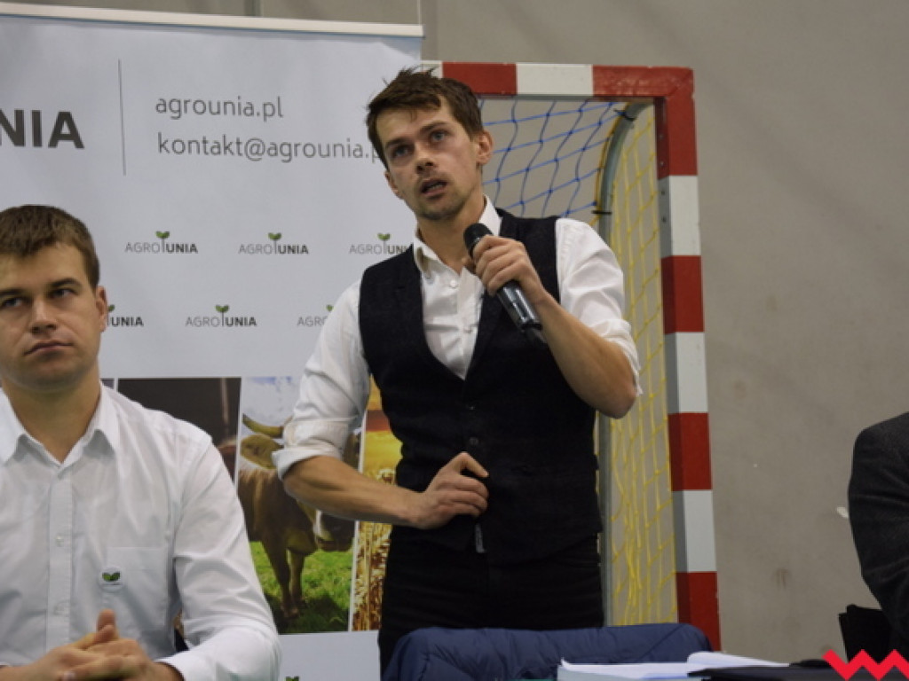 Charyzmatyczny lider AgroUnii podbija serca rolników. Rosną szeregi nowego związku
