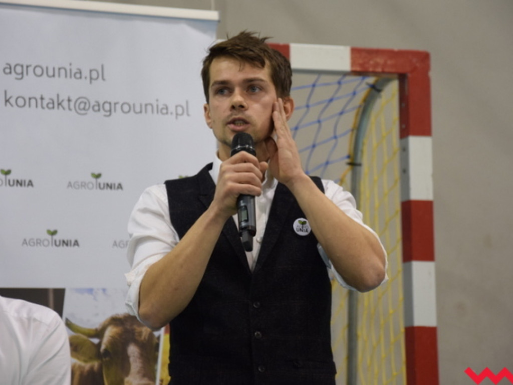 Charyzmatyczny lider AgroUnii podbija serca rolników. Rosną szeregi nowego związku