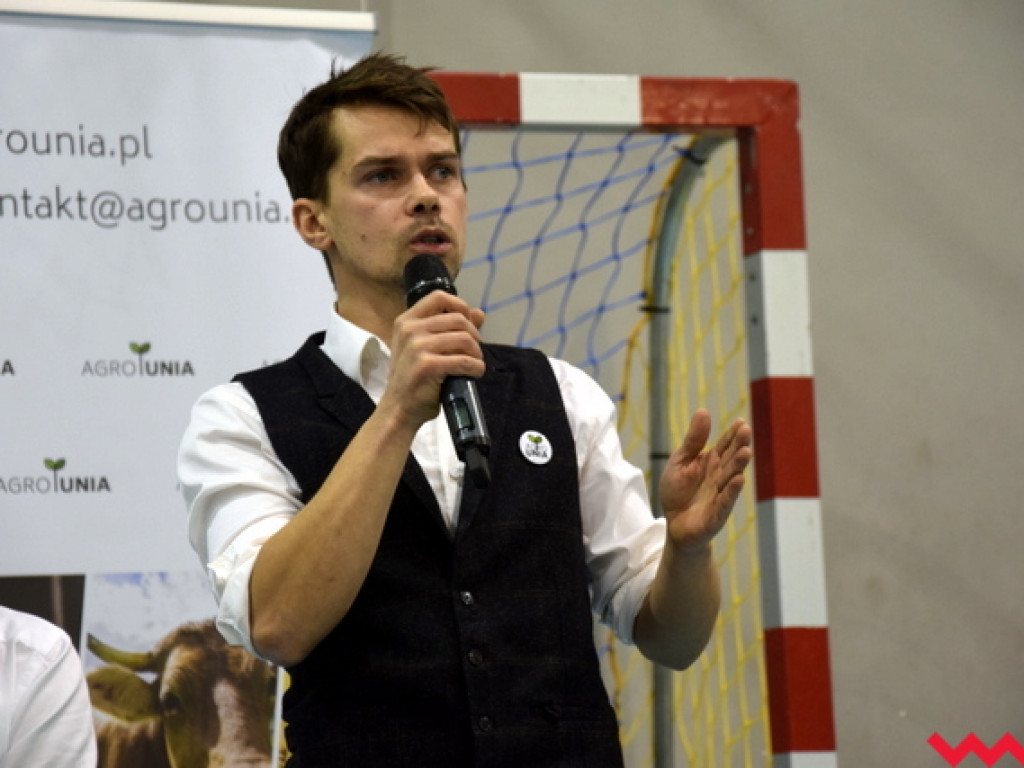 Charyzmatyczny lider AgroUnii podbija serca rolników. Rosną szeregi nowego związku