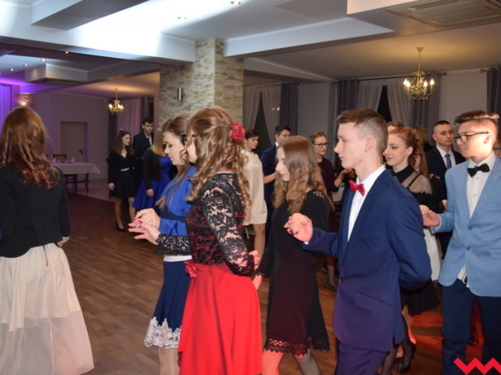 Początek karnawału i ostatni bal Gimnazjum w Kołaczkowie