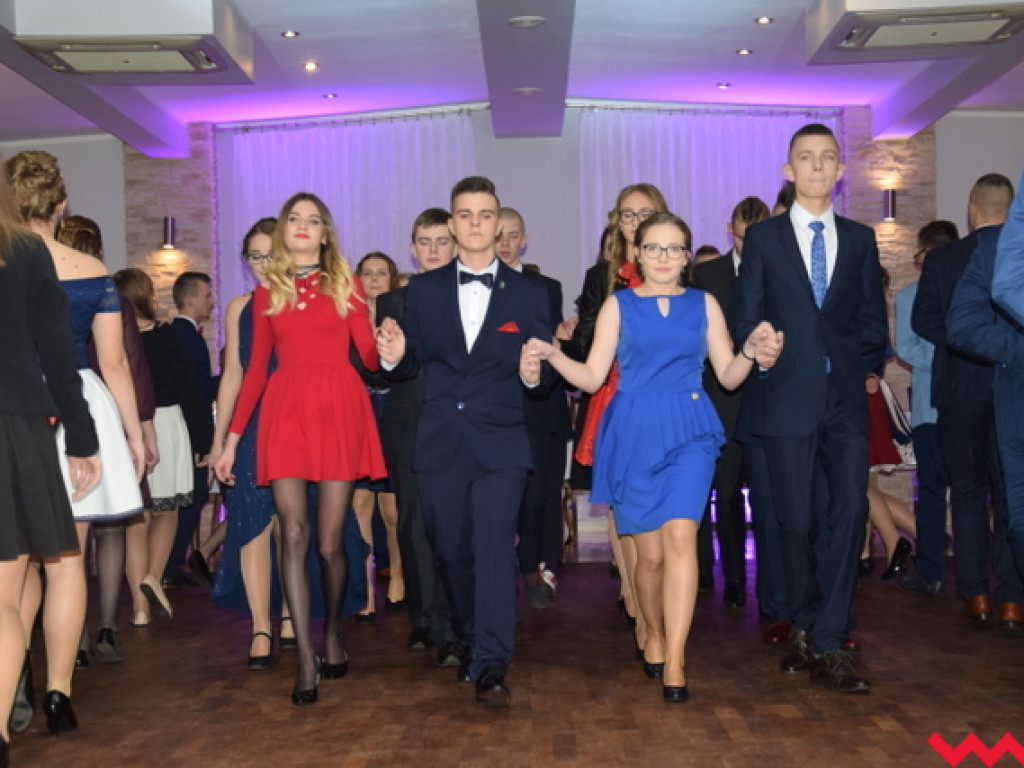 Początek karnawału i ostatni bal Gimnazjum w Kołaczkowie