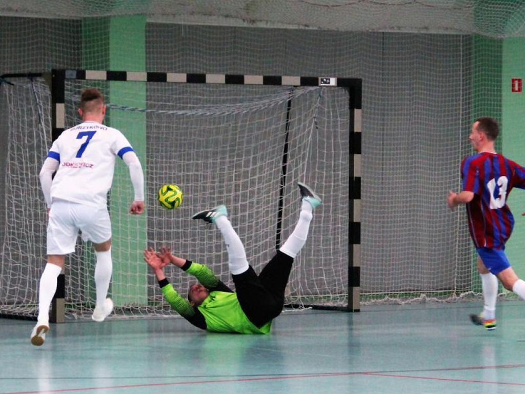 Na czele tabeli Masters i Sodkiewicz Elewacje