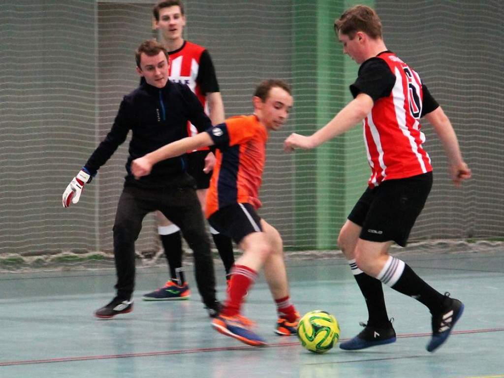 Na czele tabeli Masters i Sodkiewicz Elewacje