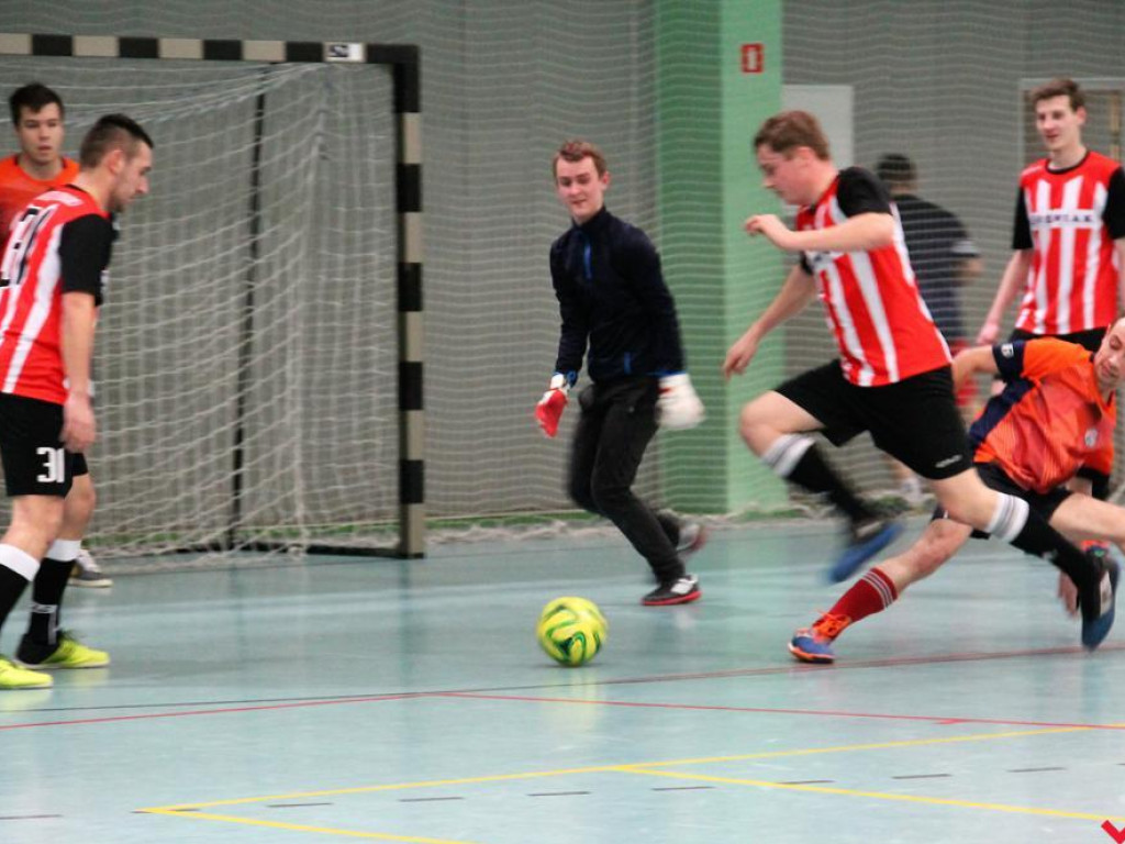 Na czele tabeli Masters i Sodkiewicz Elewacje