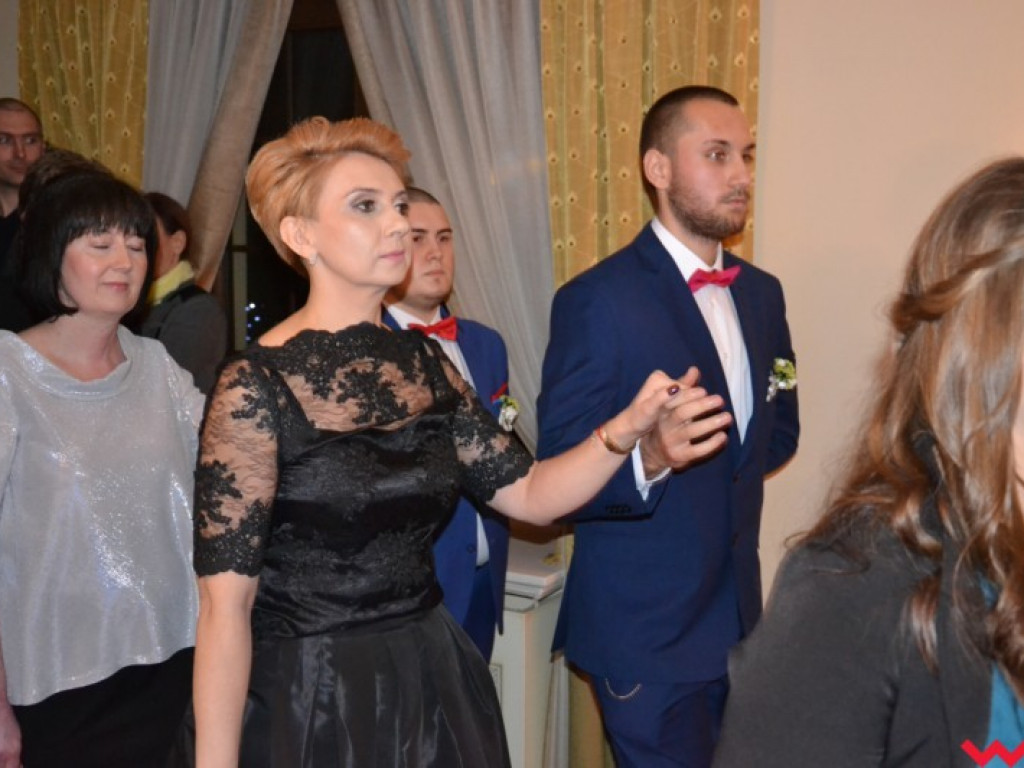 Matura coraz bliżej. Maturzyści „rolnika” zatańczyli poloneza