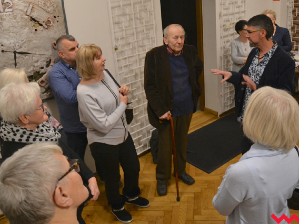 Falliczne czołgi, potworne Teletubisie. Mocna, prowokacyjna sztuka we wrzesińskim muzeum