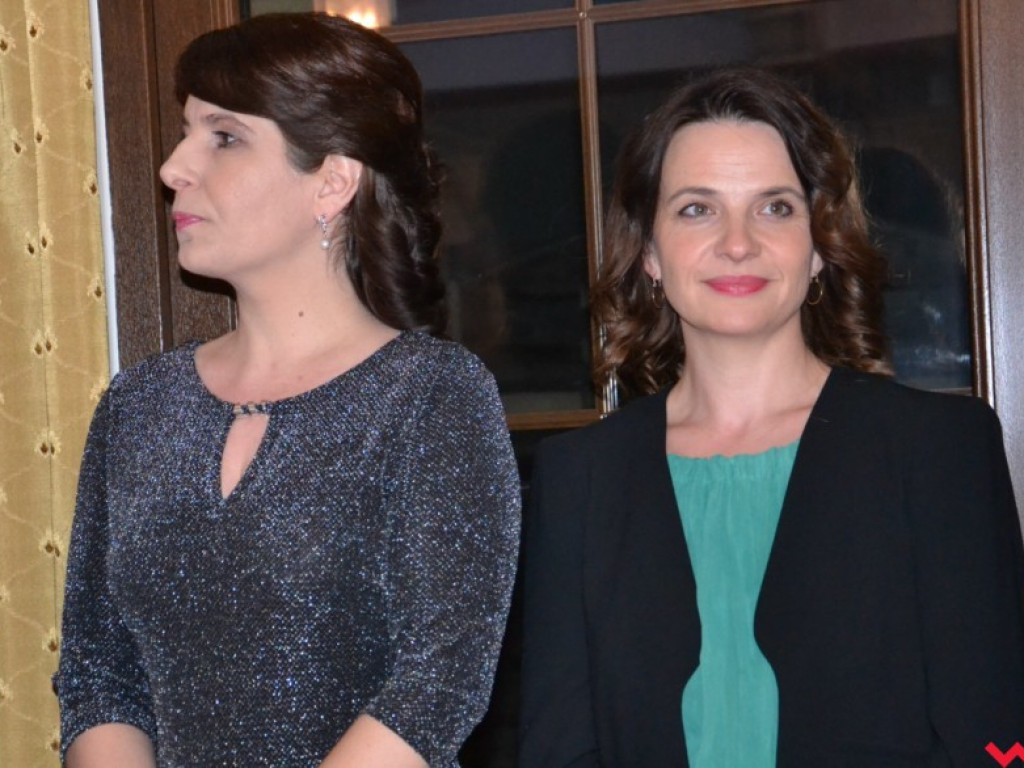 Licealiści zatańczyli poloneza. Teraz inne tańce i zabawa do białego rana