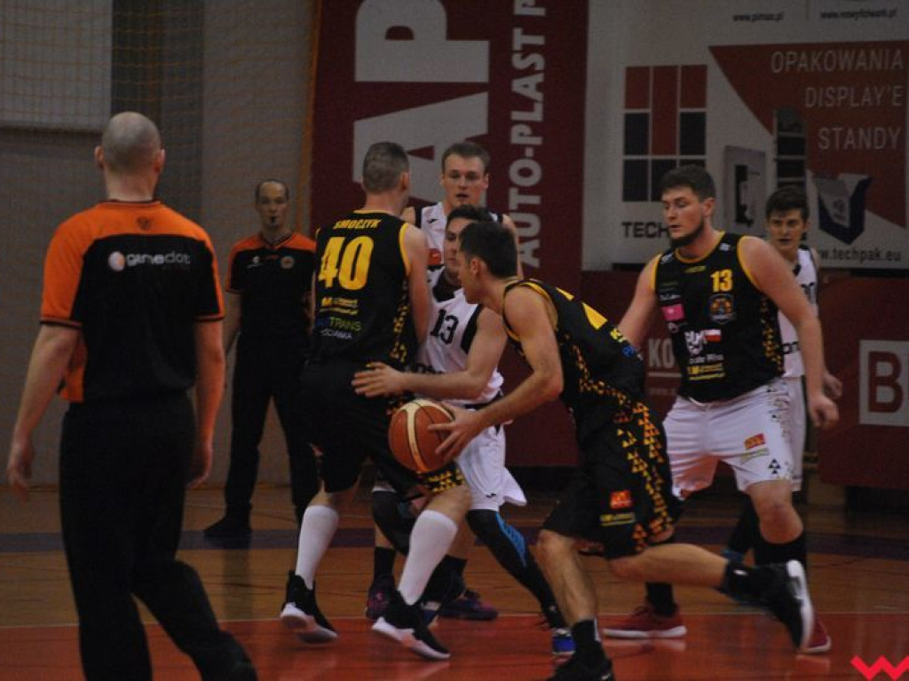 Wicelider za mocny. Koszykarze MKS Września pokonani we własnej hali
