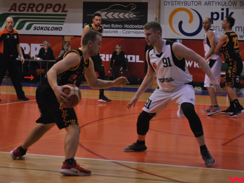 Wicelider za mocny. Koszykarze MKS Września pokonani we własnej hali