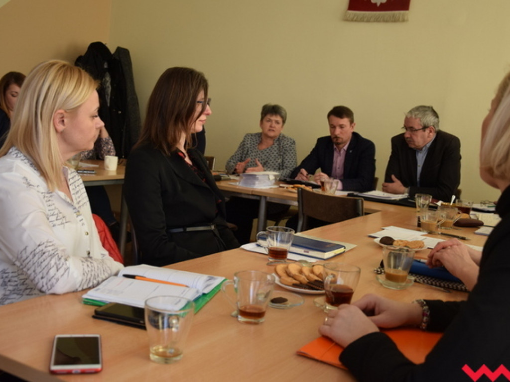 Z dużej chmury mały deszcz. Po ujawnieniu raportu o stanie oświaty w gminie Kołaczkowo