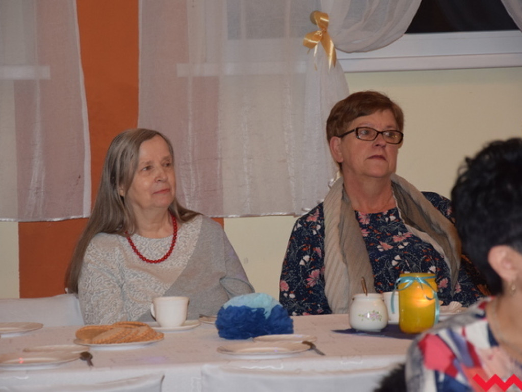 Wzruszająca impreza z okazji Dnia Babci i Dziadka we Wszemborzu