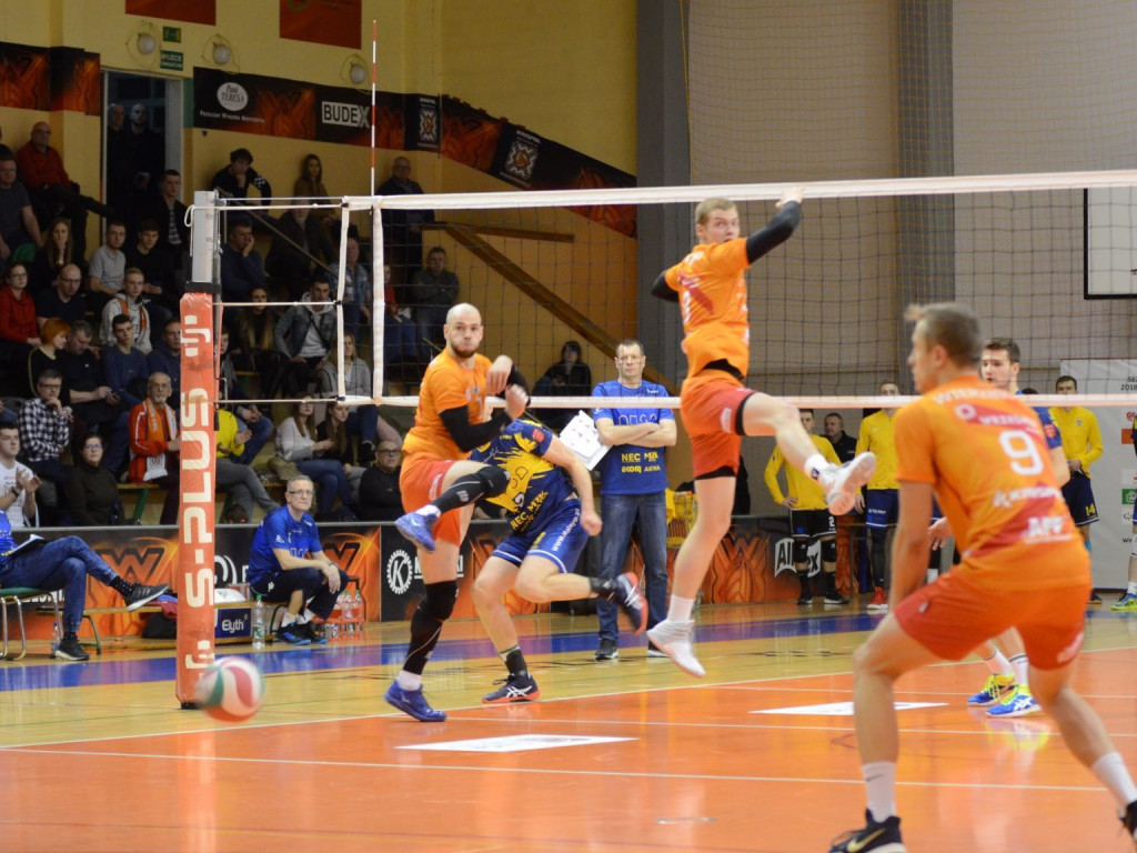 Bolesne ciosy i zbudzone demony. Wrześnianie pokiereszowani ostrą Stalą