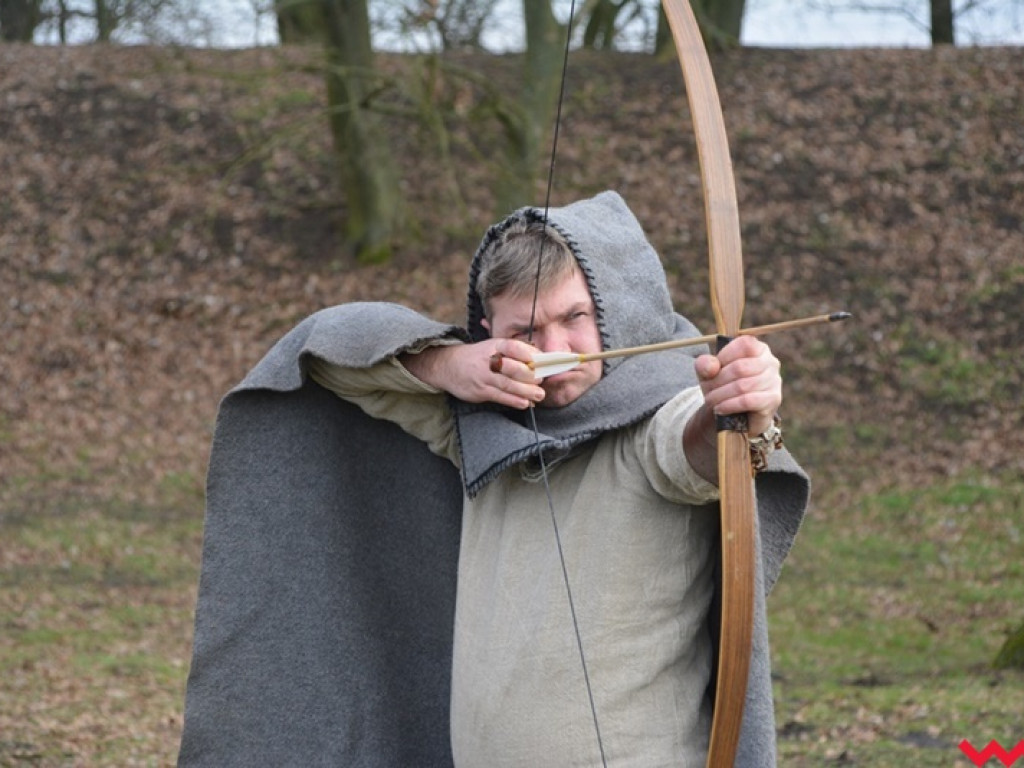 Wojowie ze Stowarzyszenia „Aurea Tempora” przetrwali zimę w Grzybowie