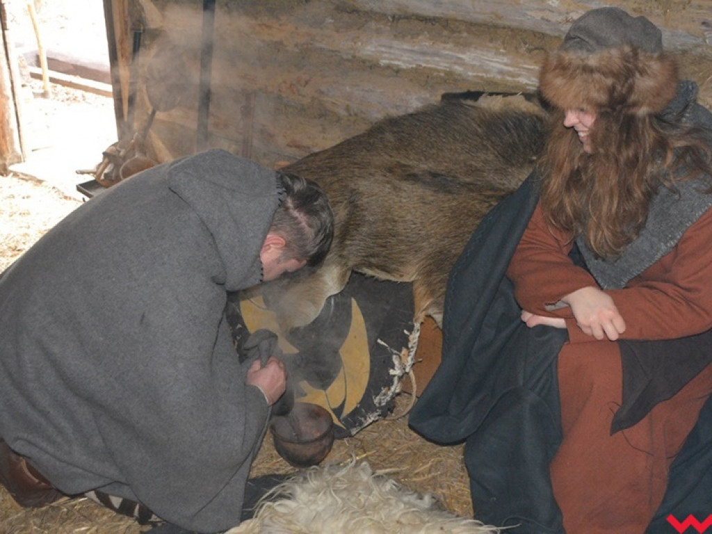 Wojowie ze Stowarzyszenia „Aurea Tempora” przetrwali zimę w Grzybowie