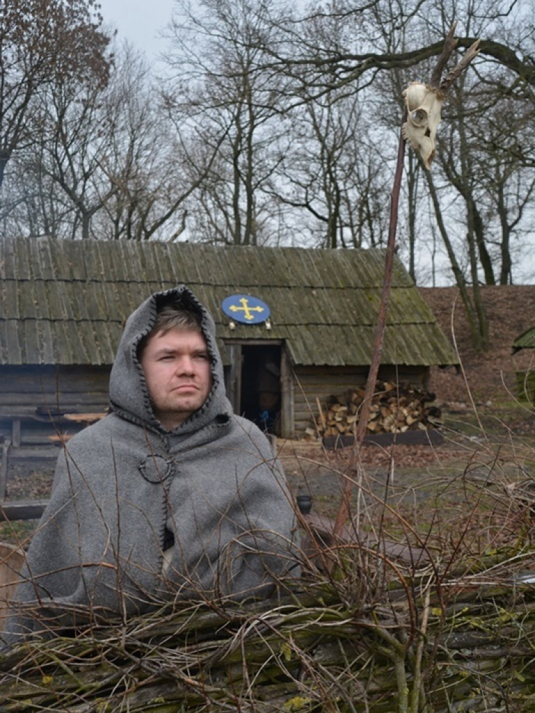 Wojowie ze Stowarzyszenia „Aurea Tempora” przetrwali zimę w Grzybowie
