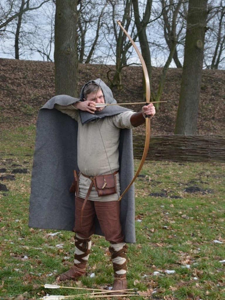 Wojowie ze Stowarzyszenia „Aurea Tempora” przetrwali zimę w Grzybowie