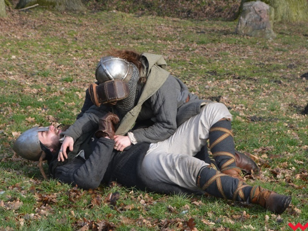 Wojowie ze Stowarzyszenia „Aurea Tempora” przetrwali zimę w Grzybowie