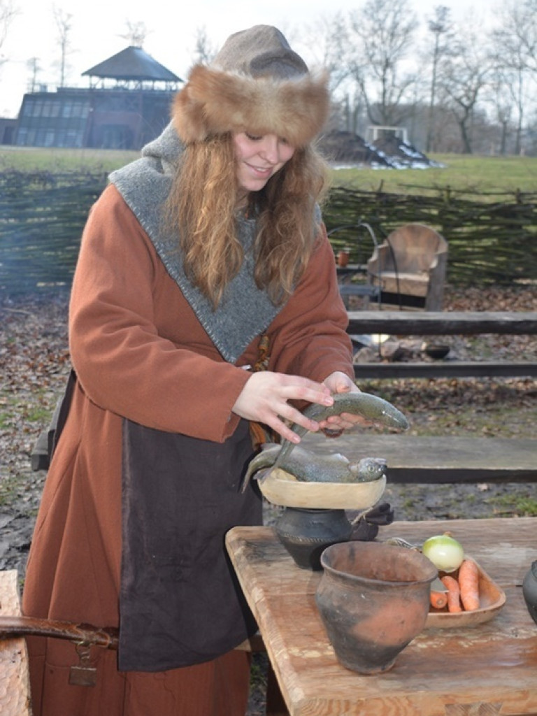 Wojowie ze Stowarzyszenia „Aurea Tempora” przetrwali zimę w Grzybowie