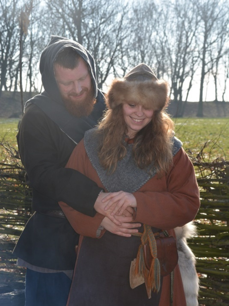 Wojowie ze Stowarzyszenia „Aurea Tempora” przetrwali zimę w Grzybowie