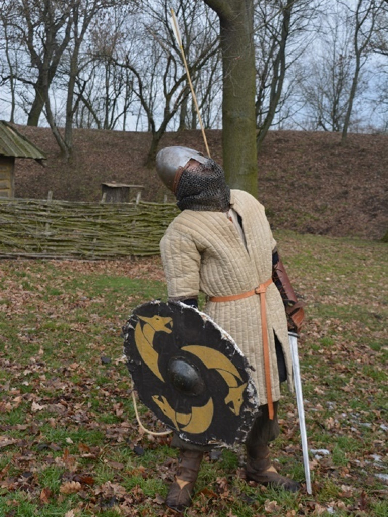 Wojowie ze Stowarzyszenia „Aurea Tempora” przetrwali zimę w Grzybowie