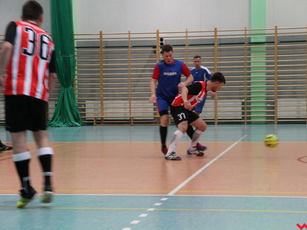 Halówka wchodzi w decydującą fazę