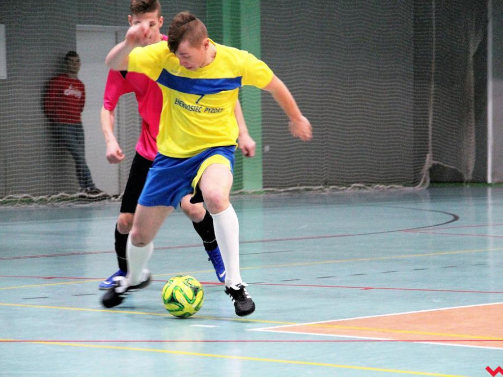 Halówka wchodzi w decydującą fazę