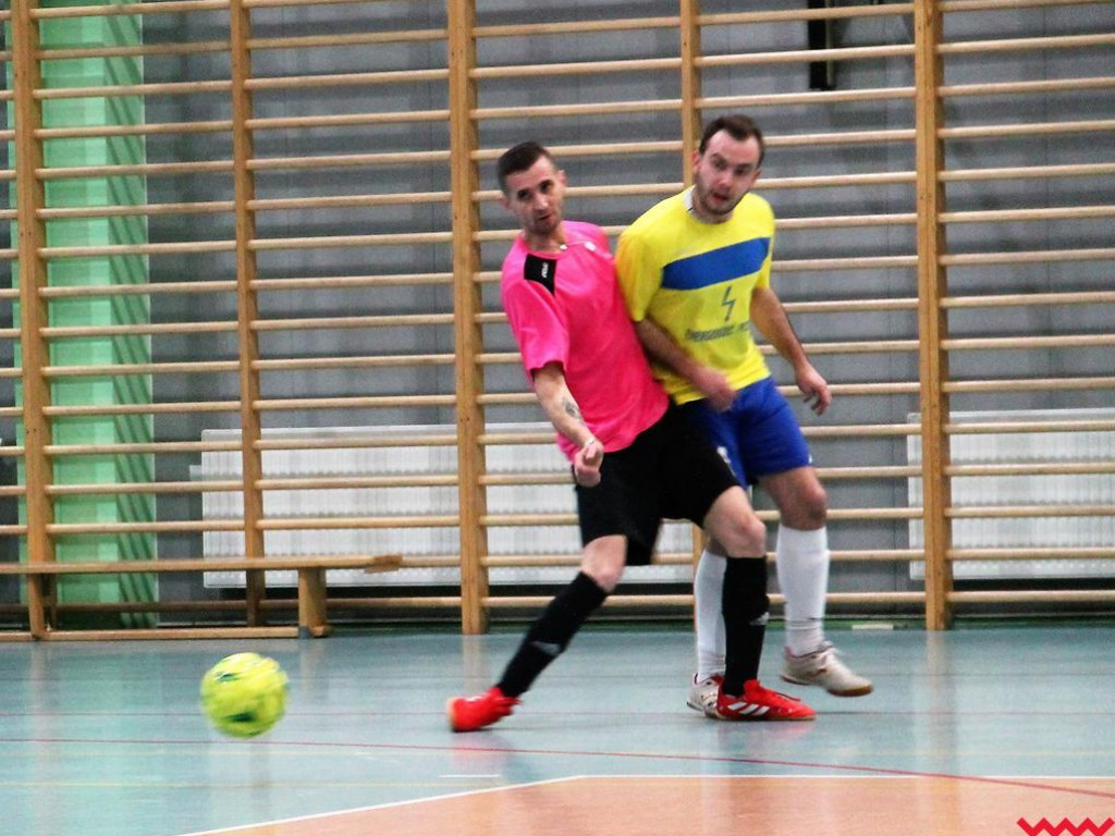 Halówka wchodzi w decydującą fazę