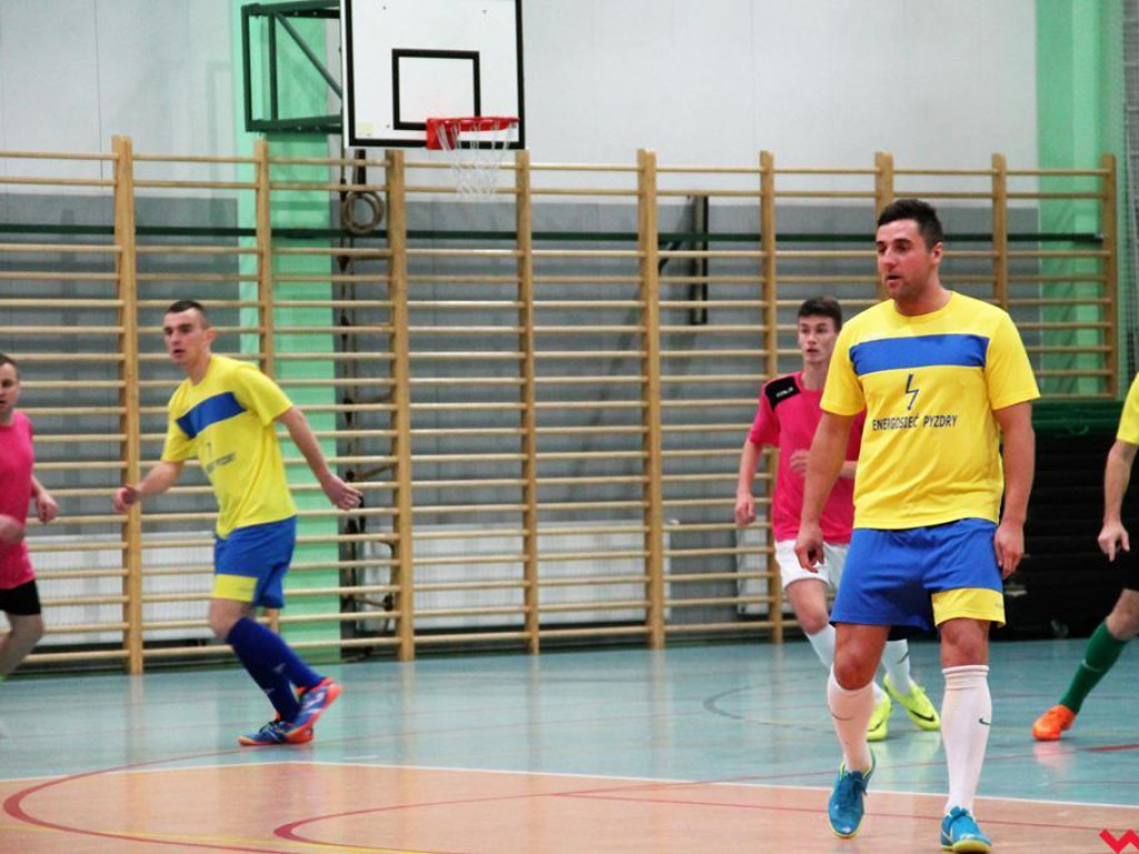 Halówka wchodzi w decydującą fazę