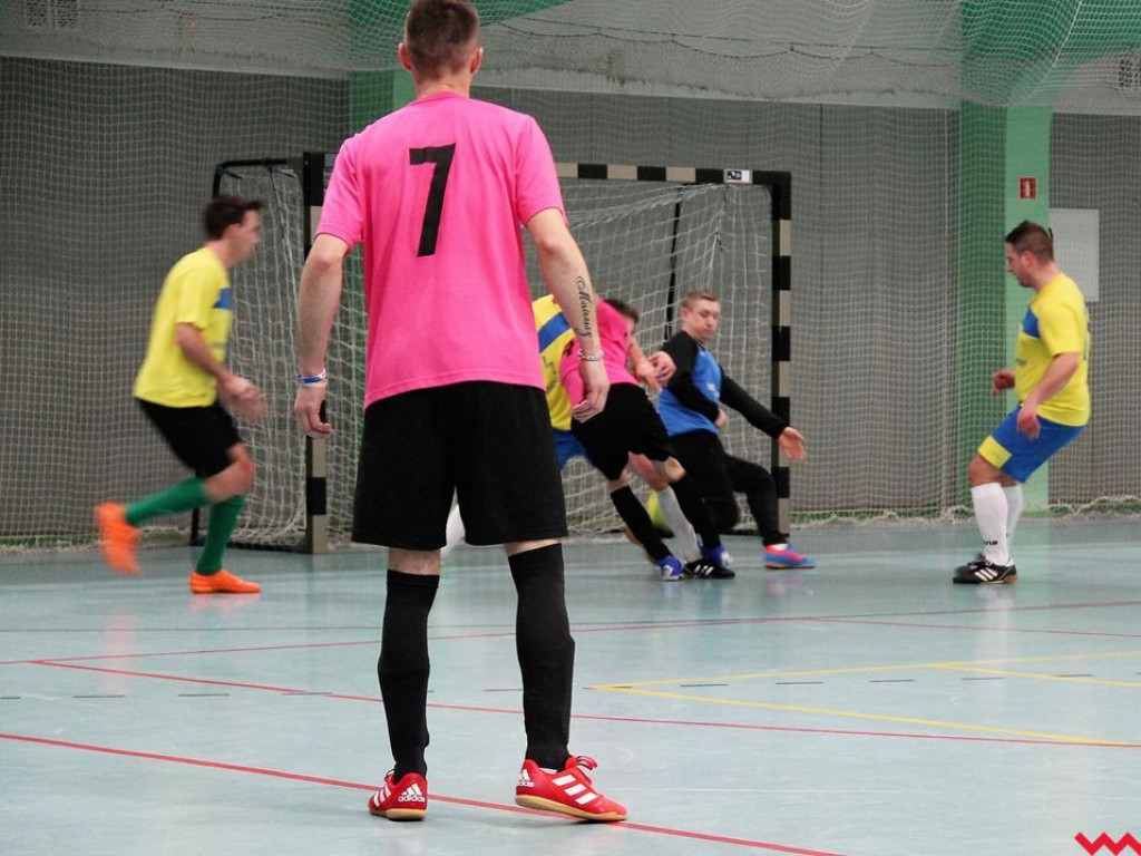 Halówka wchodzi w decydującą fazę