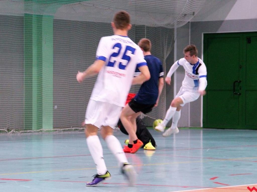 Halówka wchodzi w decydującą fazę