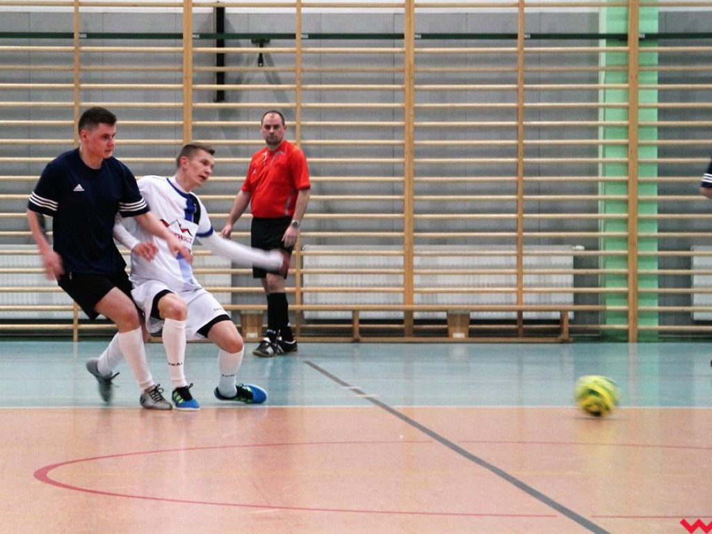 Halówka wchodzi w decydującą fazę