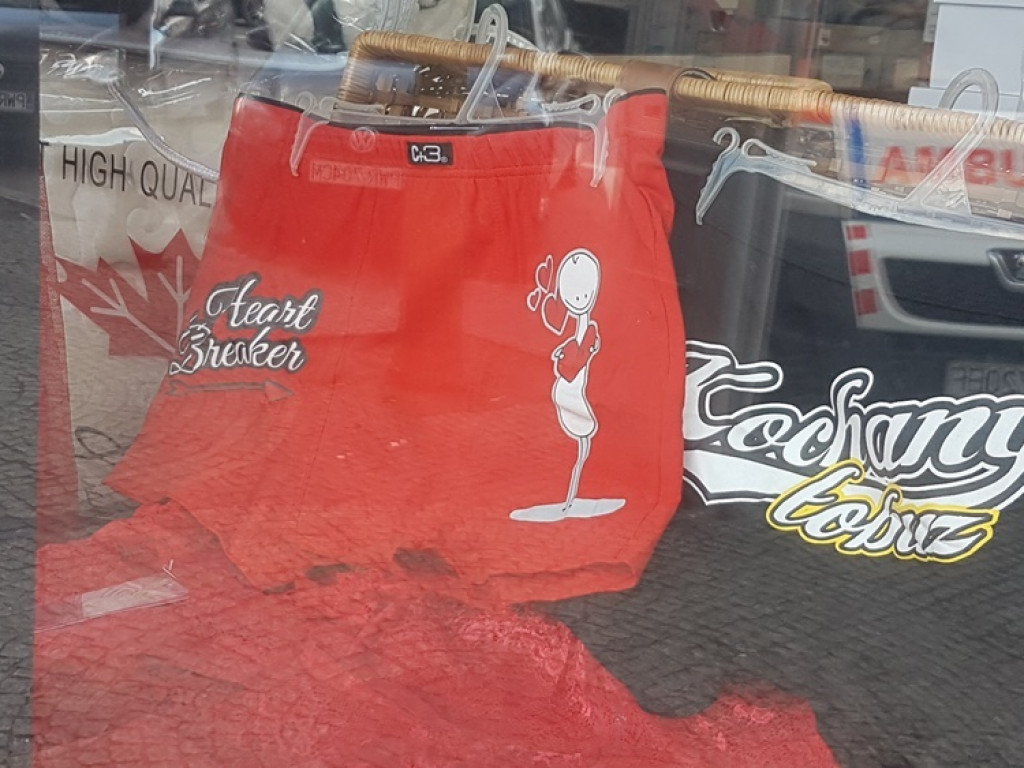 Ulice w barwach czerwieni. Jak co roku zalały nas walentynkowe serduszka