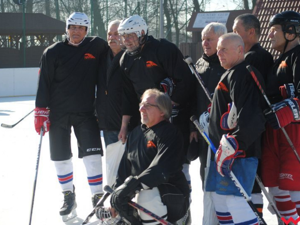Mecz na podsumowanie pięćdziesięciu lat gry w hokeja na lodzie