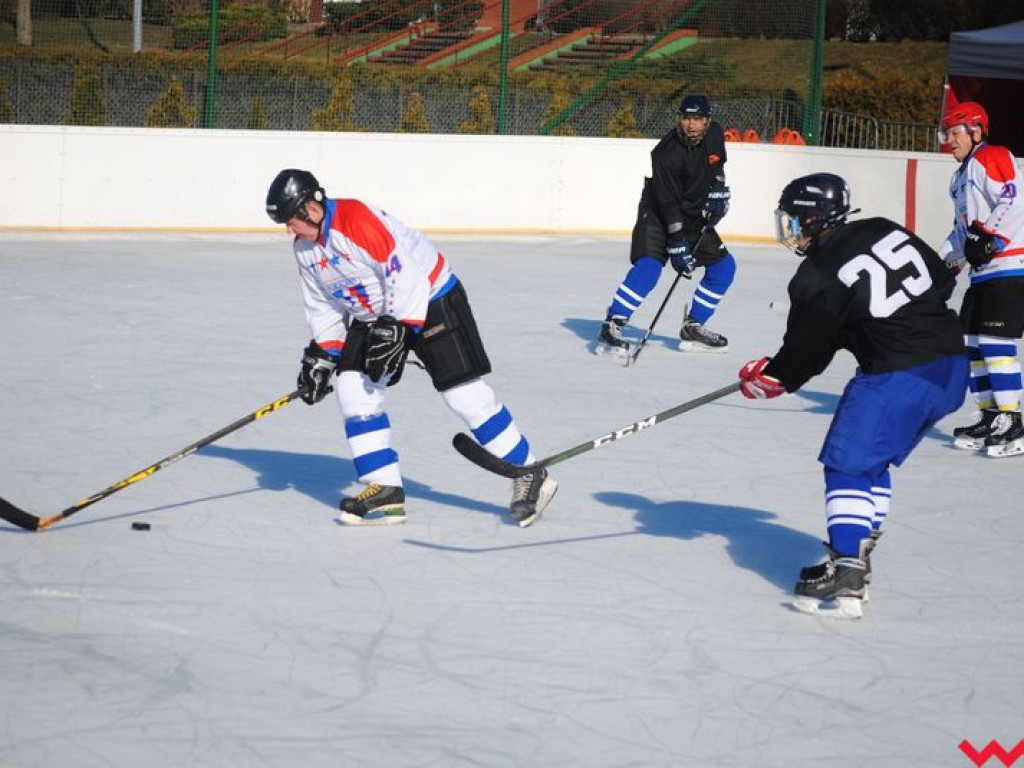 Mecz na podsumowanie pięćdziesięciu lat gry w hokeja na lodzie
