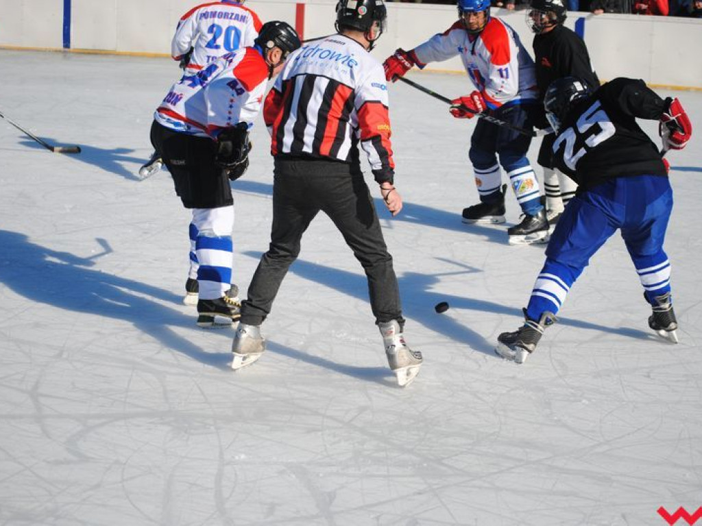 Mecz na podsumowanie pięćdziesięciu lat gry w hokeja na lodzie