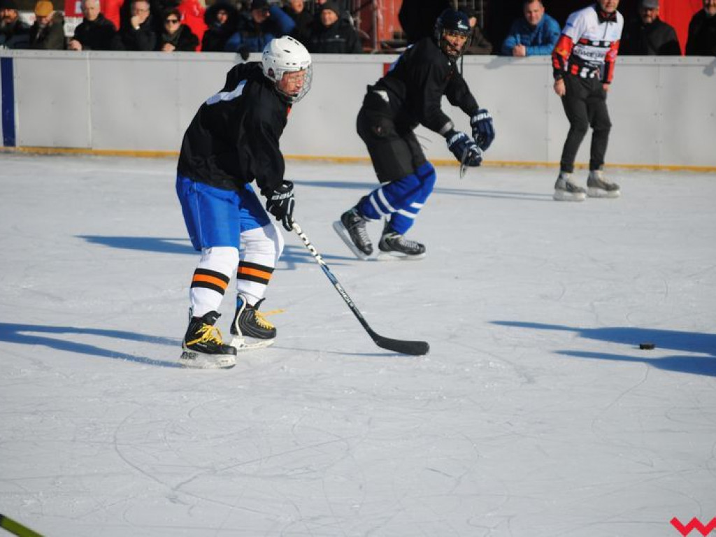 Mecz na podsumowanie pięćdziesięciu lat gry w hokeja na lodzie
