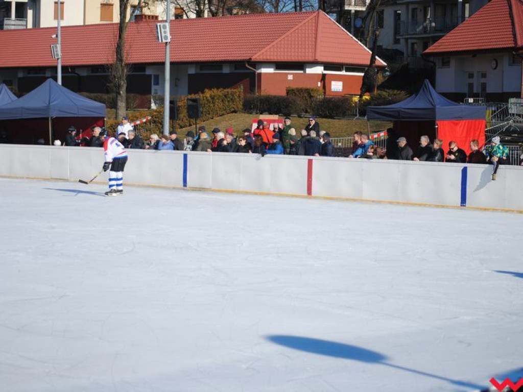 Mecz na podsumowanie pięćdziesięciu lat gry w hokeja na lodzie